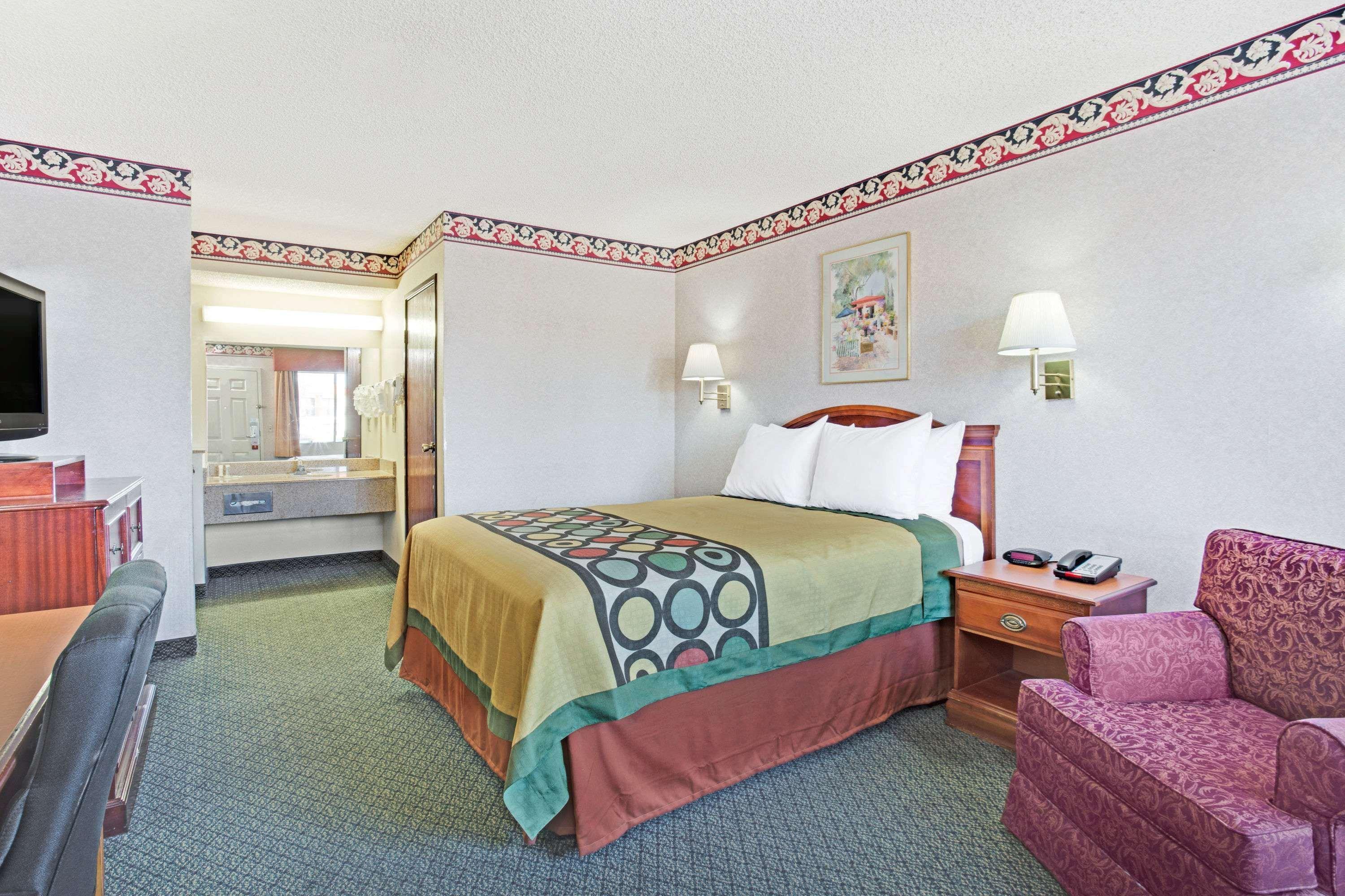 Super 8 By Wyndham Tucson Downtown Convention Center Hotel Екстериор снимка