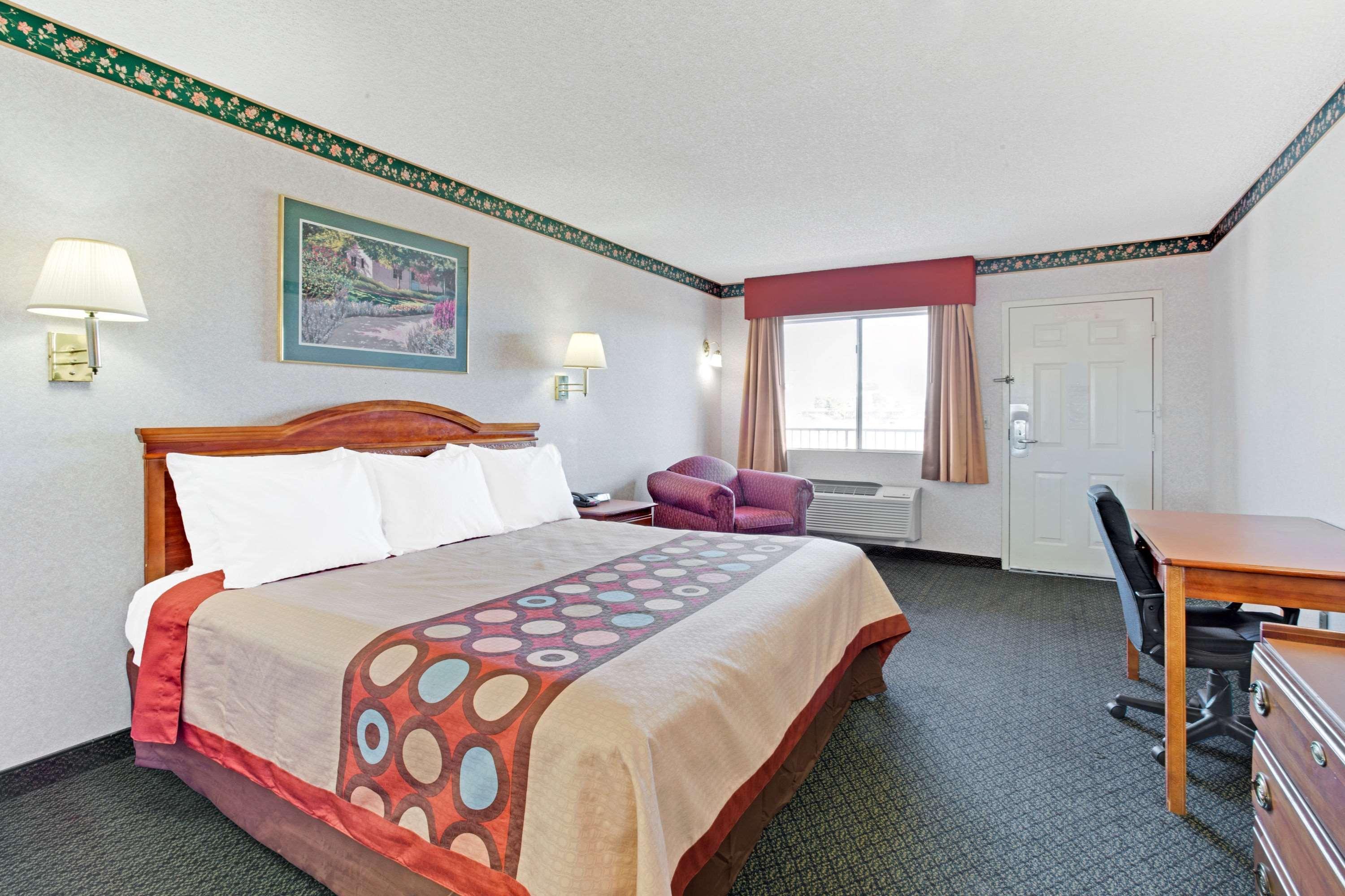 Super 8 By Wyndham Tucson Downtown Convention Center Hotel Екстериор снимка